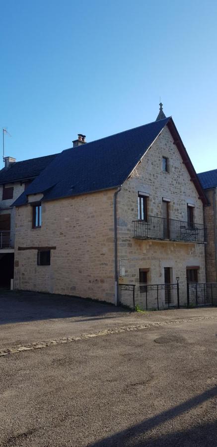 Le Gite De La Vieille Eglise De Coussergues Kültér fotó